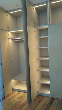 Cómo iluminar el interior armario con Qmadis